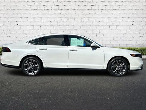 Used 2023 Honda Accord EX image 3