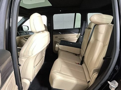 Used 2023 Jeep Grand Cherokee 4WD 4xe image 30