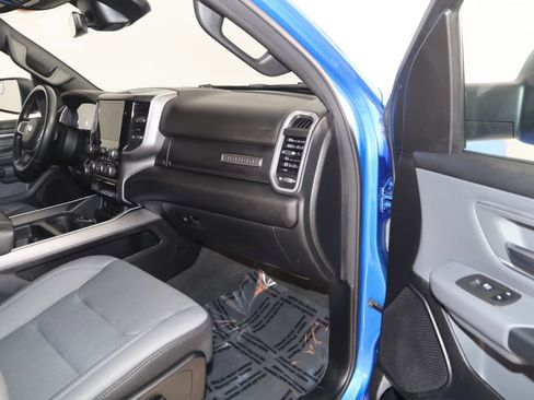 Used 2022 RAM 1500 Big Horn AWD/4WD image 38