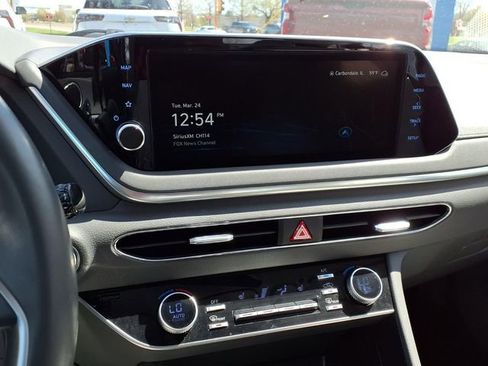 Used 2023 Hyundai Sonata SEL w/ Convenience Package FWD image 9