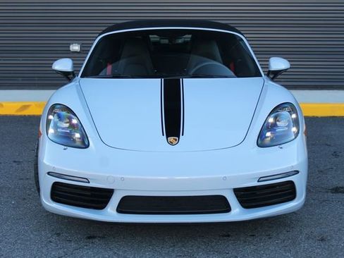 Certified 2024 Porsche 718 Boxster image 25