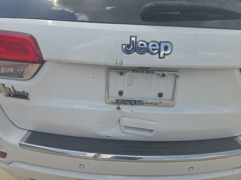 Used 2018 Jeep Grand Cherokee Overland RWD image 6