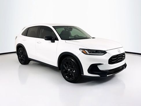 Certified 2023 Honda HR-V Sport image 3