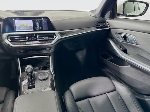 Used 2019 BMW 330i Sedan w/ Convenience Package RWD image 24