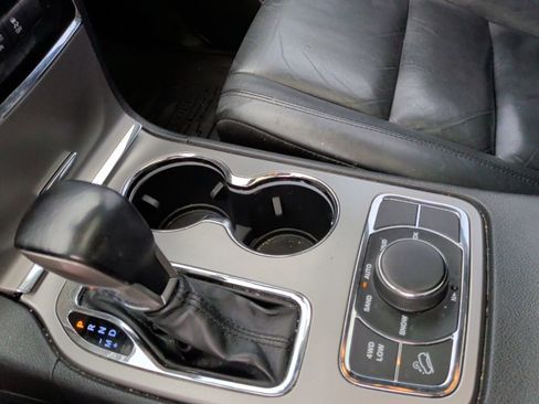 Used 2020 Jeep Grand Cherokee Limited image 33