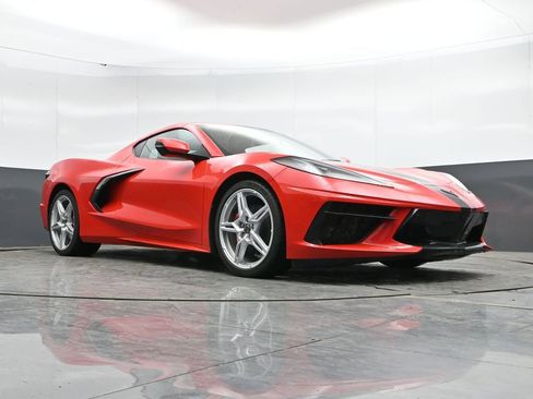 Used 2020 Chevrolet Corvette Stingray Premium Cpe w/ 3LT Preferred Equipment Group RWD image 37