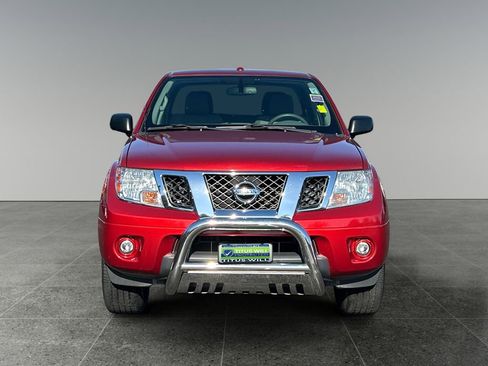 Used 2012 Nissan Frontier SV w/ SV Premium Utility Pkg AWD/4WD image 2