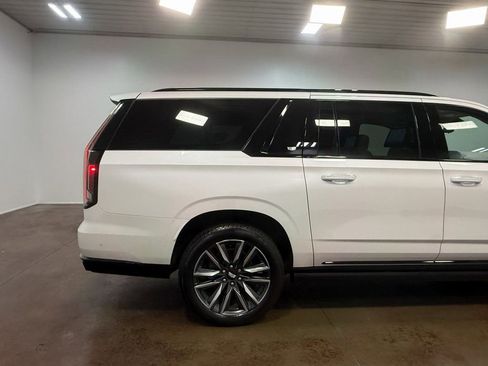 Used 2021 Cadillac Escalade ESV Sport Platinum image 33