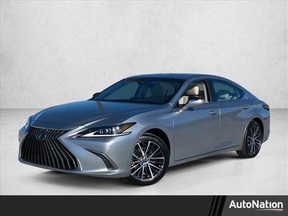 Certified 2025 Lexus ES 350 w/ Premium Package