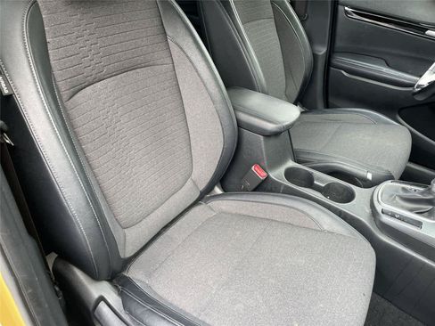 Used 2021 Kia Seltos S FWD image 11