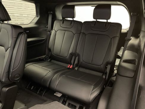 New 2025 Jeep Grand Cherokee L Limited w/ Black Appearance Package image 19