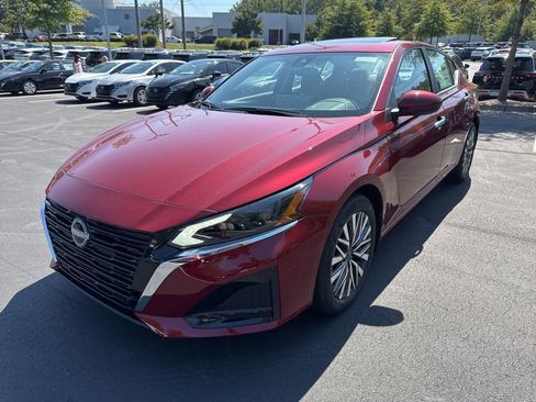 New 2025 Nissan Altima 2.5 SV w/ SV Premium Package image 15