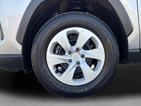 Used 2024 Toyota RAV4 LE AWD/4WD image 11