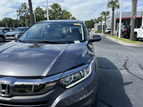 Used 2019 Honda HR-V LX image 6