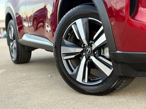 Certified 2023 Nissan Rogue SL w/ SL Premium Package image 9