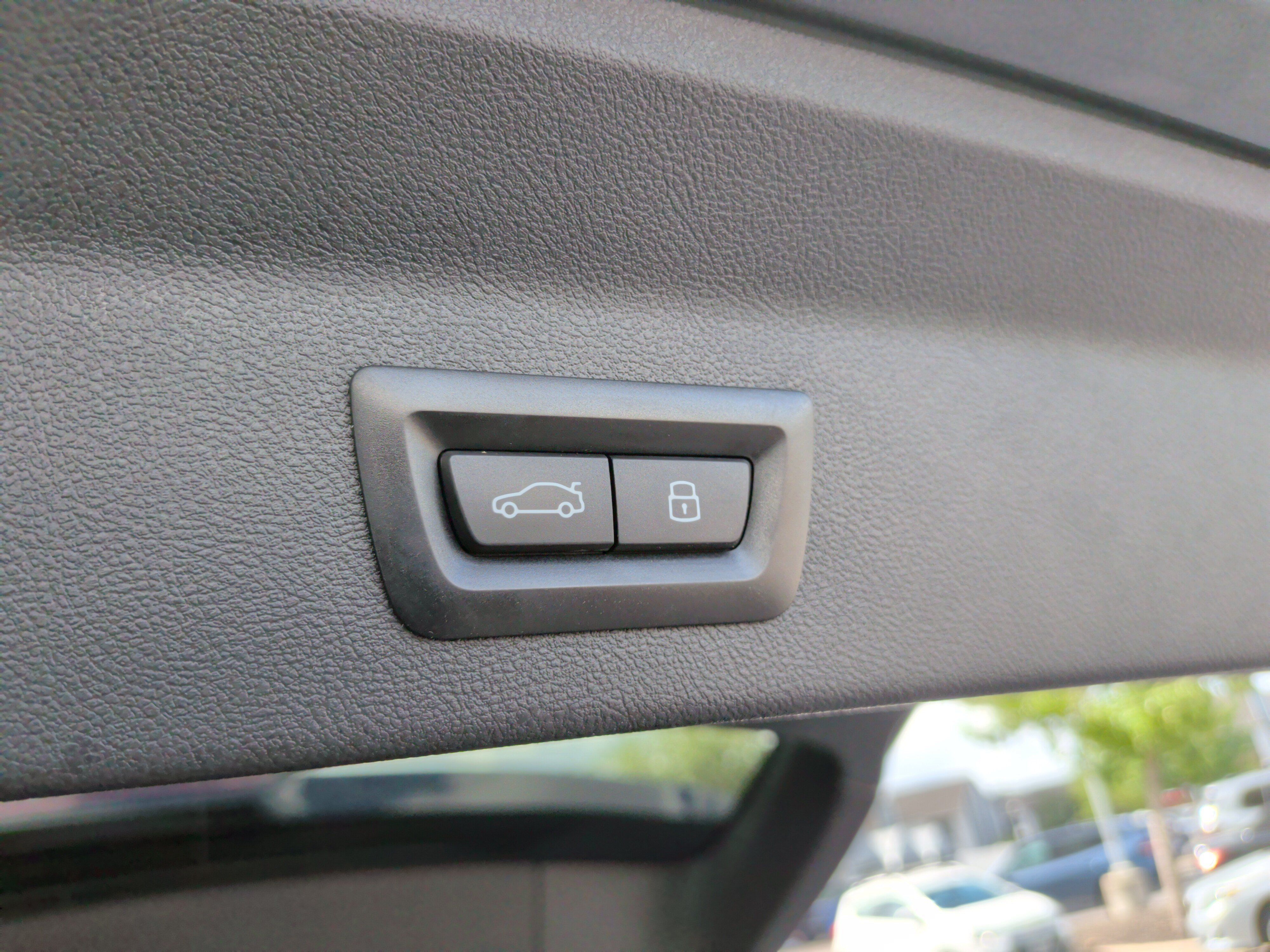 Used 2024 BMW X3 sDrive30i w/ Premium Package RWD image 39