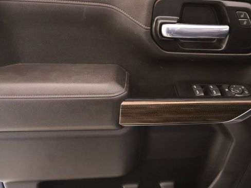 Used 2021 Chevrolet Silverado 1500 LT AWD/4WD image 15