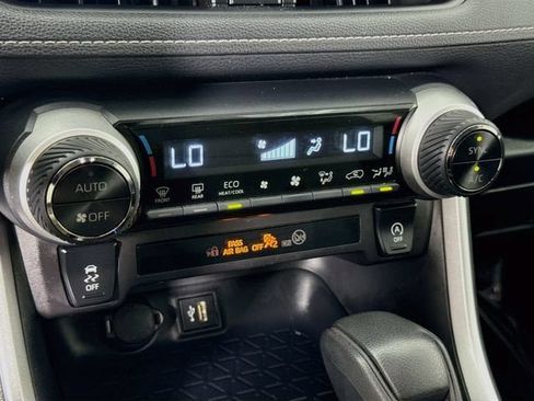 Certified 2025 Toyota RAV4 XLE AWD/4WD image 17
