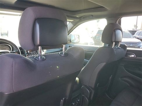 Used 2018 Jeep Grand Cherokee Laredo image 15