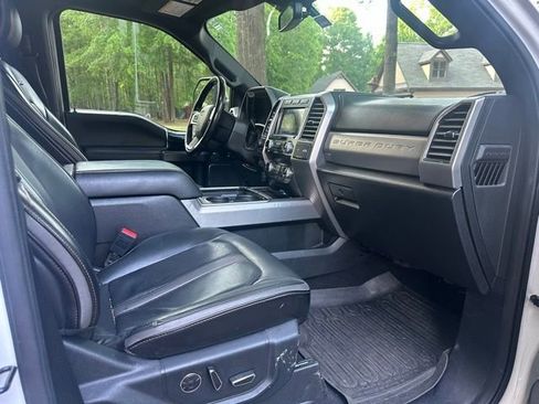 Used 2020 Ford F250 Platinum w/ Tremor Off-Road Package image 5