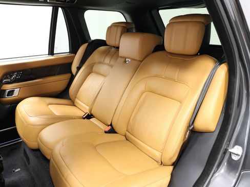 Used 2022 Land Rover Range Rover Long Wheelbase Autobiography image 41