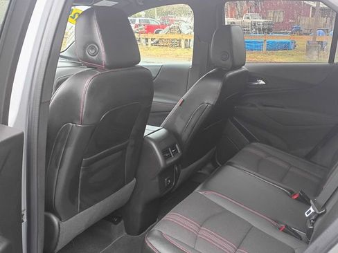 Used 2024 Chevrolet Equinox RS AWD/4WD image 13