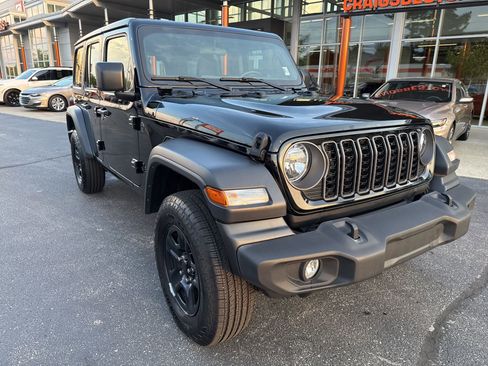 Used 2024 Jeep Wrangler Sport image 13