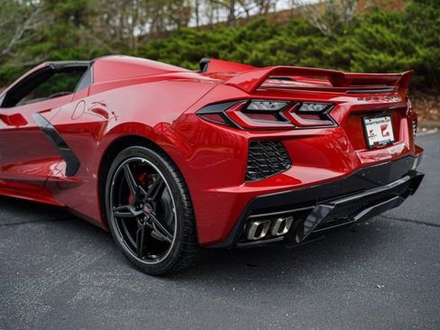 Used 2023 Chevrolet Corvette Stingray Premium Conv w/ Z51 Performance Package image 7