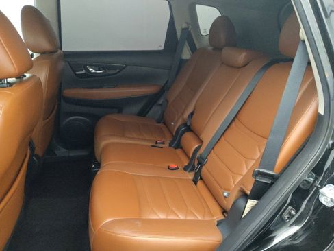 Used 2019 Nissan Rogue SL w/ Premium Package AWD/4WD image 18