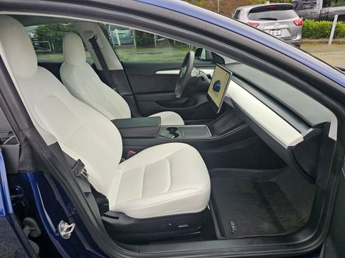 Used 2022 Tesla Model 3 Long Range image 11