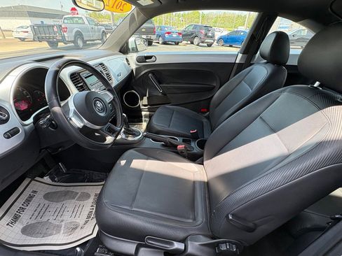 Used 2012 Volkswagen Beetle 2.5 FWD image 8