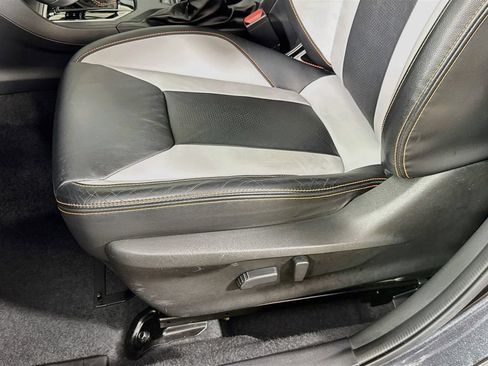 Used 2019 Subaru Crosstrek 2.0i Limited w/ Moonroof Package w/Navigation AWD/4WD image 23