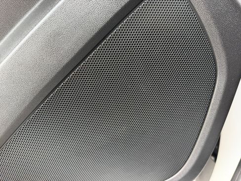 Used 2019 Chevrolet Equinox LT FWD image 27