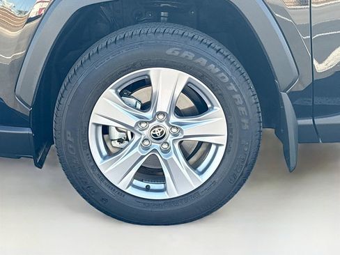 Used 2025 Toyota RAV4 XLE image 29
