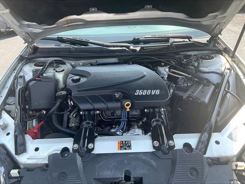 Used 2011 Chevrolet Impala LT FWD image 28