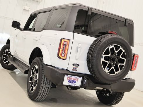 New 2025 Ford Bronco Outer Banks image 30