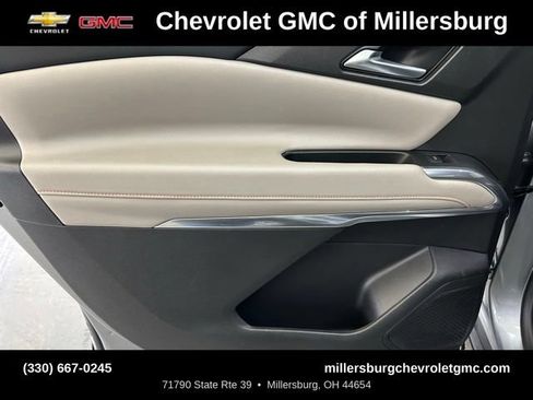 Used 2025 Chevrolet Traverse LT FWD image 27
