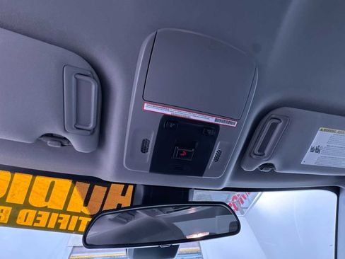 Used 2023 Toyota Camry SE image 31