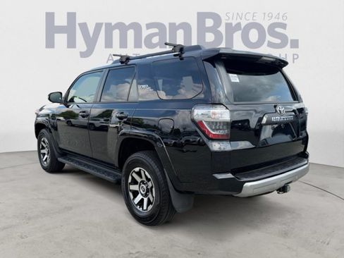 Used 2020 Toyota 4Runner TRD Off-Road Premium w/ Moonroof Package AWD/4WD image 5