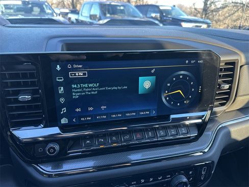 Used 2023 Chevrolet Silverado 1500 ZR2 w/ Technology Package image 16