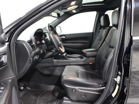 Used 2023 Dodge Durango GT RWD image 3