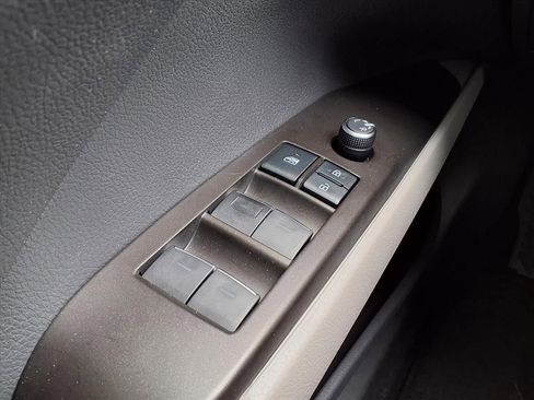 Certified 2022 Toyota Camry XLE image 24