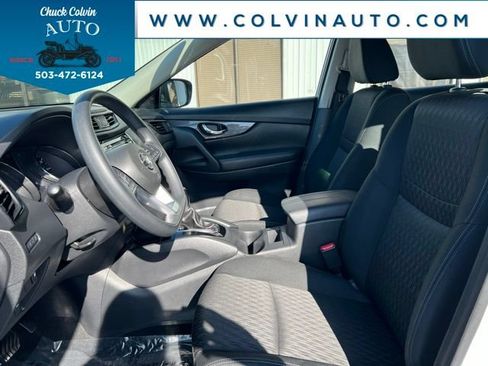 Used 2018 Nissan Rogue S AWD/4WD image 13