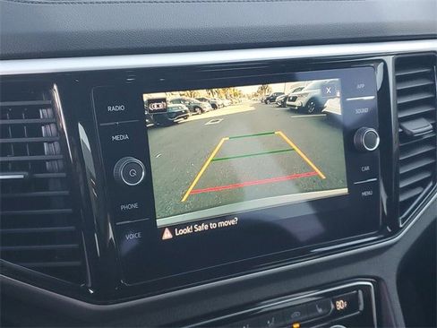 Certified 2023 Volkswagen Atlas SE w/ Black Wheel Package image 26