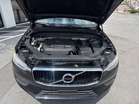 Used 2018 Volvo XC60 T5 Momentum w/ Vision Package AWD/4WD image 23