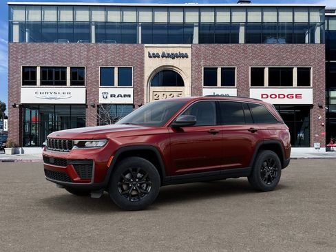 New 2026 Jeep Grand Cherokee Altitude RWD image 2