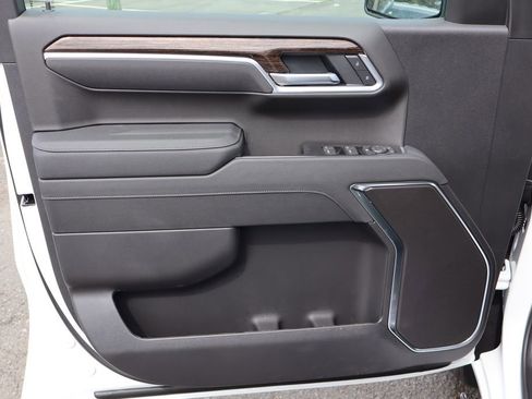 New 2026 GMC Sierra 1500 SLE RWD image 10