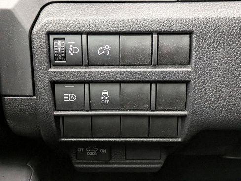 Used 2024 Toyota Tacoma SR image 15