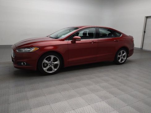 Used 2015 Ford Fusion SE w/ Equipment Group 201A image 2