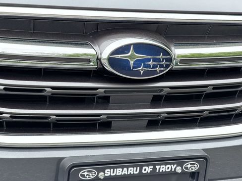 Used 2018 Subaru Outback 2.5i Premium AWD/4WD image 12